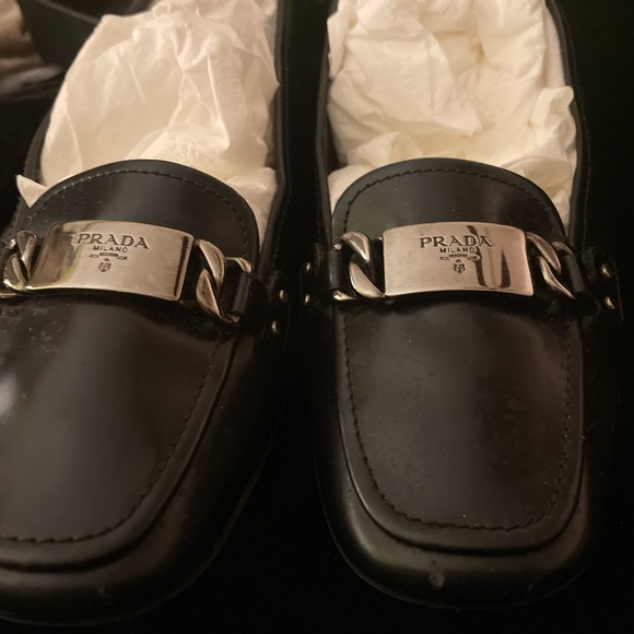 Prada unisex black patten leather loafers - Picture 2 of 9